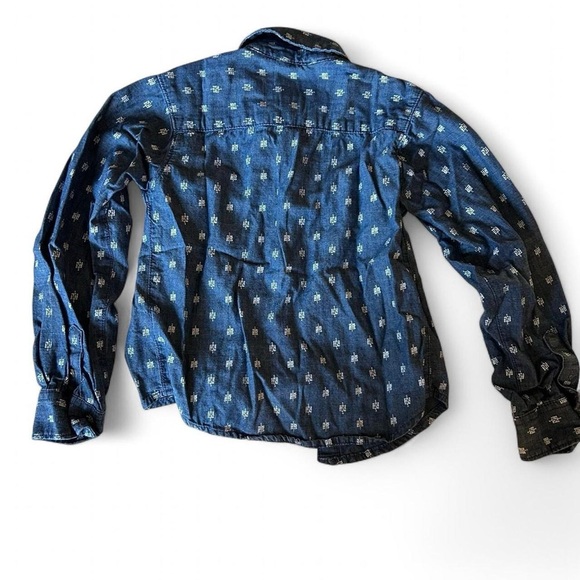 Like New Carter’s 100% Cotton Chambray Button-Down Shirt 4T Boys - Fun Design - Picture 3 of 6